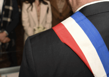 Immigration : plusieurs maires appellent l’État à interdire les mariages d’individus sous OQTF