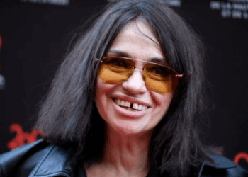 Béatrice Dalle flingue le Festival de Cannes : “À part la montée des marches, je m’en fous !”