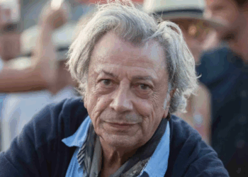 Une légende de la chanson française contrainte de vendre sa maison parisienne ? Il brise le silence