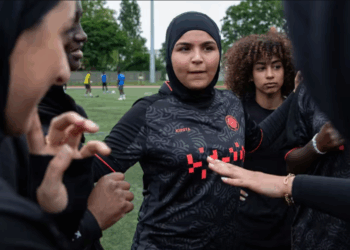 Sport : “Je ne suis plus qu’un foulard” — des athlètes voilées racontent l’humiliation subie sur le terrain