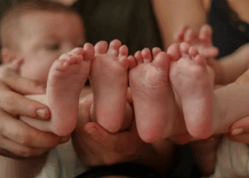 Ma collègue a donné des prénoms assortis à ses jumeaux, j’ai tellement ri que j’ai été convoqué chez les RH