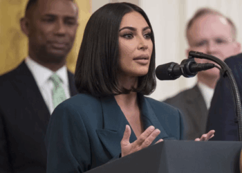 Kim Kardashian est désormais tout près de devenir avocate 14 Kim Kardashian est désormais tout près de devenir avocate Kim Kardashian est désormais tout près de devenir avocate