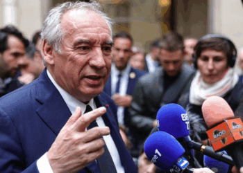 Budget 2026 : François Bayrou va « demander un effort à tous les Français sans exception » 6 Budget 2026 : François Bayrou va « demander un effort à tous les Français sans exception » Budget 2026 : François Bayrou va « demander un effort à tous les Français sans exception »
