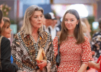 Caroline de Monaco replongée dans l’inquiétude : son ex et père de sa fille Alexandra hospitalisé retourne en clinique 17 Caroline de Monaco replongée dans l’inquiétude : son ex et père de sa fille Alexandra hospitalisé retourne en clinique Caroline de Monaco replongée dans l’inquiétude : son ex et père de sa fille Alexandra hospitalisé retourne en clinique