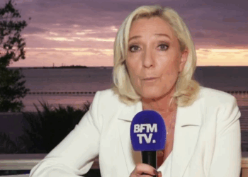 Marine Le Pen fait une mise au point sur Jordan Bardella « Je crains qu&rsquo;ils soient déçus à la fin… »