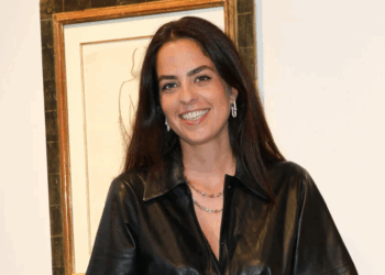 Anouchka Delon : 250 m2, piscine intérieure, terrasse… ce luxueux appartement à Genève légué par son père 18 Anouchka Delon : 250 m2, piscine intérieure, terrasse… ce luxueux appartement à Genève légué par son père Anouchka Delon : 250 m2, piscine intérieure, terrasse… ce luxueux appartement à Genève légué par son père