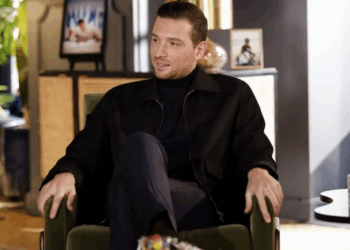 Jordan Bardella, passion ménage : plusieurs de ses proches font des révélations sur son appartement et trouble obsessionnel 17 Jordan Bardella, passion ménage : plusieurs de ses proches font des révélations sur son appartement et trouble obsessionnel Jordan Bardella, passion ménage : plusieurs de ses proches font des révélations sur son appartement et trouble obsessionnel