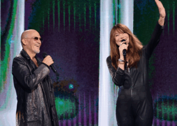 Florent Pagny et Carla Bruni : des bruits de couloir circulent, le chanteur intervient 15 Florent Pagny et Carla Bruni : des bruits de couloir circulent, le chanteur intervient Florent Pagny et Carla Bruni : des bruits de couloir circulent, le chanteur intervient