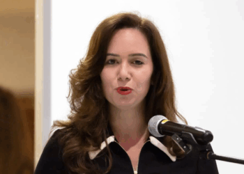 «Cette soumission doit cesser» : l'appel de Sarah Knafo en faveur d'une Nouvelle-Calédonie française 8 «Cette soumission doit cesser» : l'appel de Sarah Knafo en faveur d'une Nouvelle-Calédonie française «Cette soumission doit cesser» : l’appel de Sarah Knafo en faveur d’une Nouvelle-Calédonie française