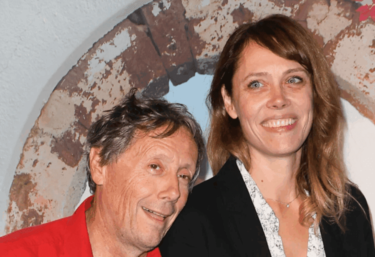 Antoine de Maximy en couple avec Magali, de 20 ans sa cadette, il se
