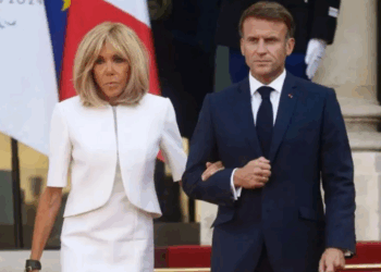 Après le scandale de la gifle, Emmanuel Macron très remonté : “On est au pire moment”