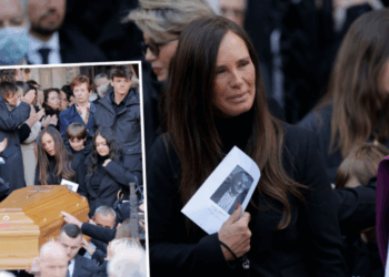 Obsèques de Jean-Pierre Pernaut : ces objets lourds de sens laissés par Nathalie Marquay dans son cercueil 10 Obsèques de Jean-Pierre Pernaut : ces objets lourds de sens laissés par Nathalie Marquay dans son cercueil Obsèques de Jean-Pierre Pernaut : ces objets lourds de sens laissés par Nathalie Marquay dans son cercueil