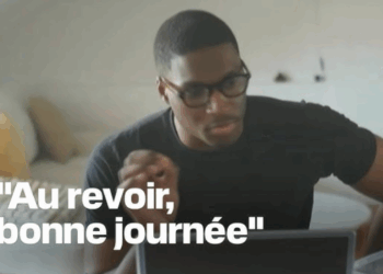 Alex Hitchens raccroche au nez des députés en pleine audience, que risque-t-il après ce gros dérapage ? 11 Alex Hitchens raccroche au nez des députés en pleine audience, que risque-t-il après ce gros dérapage ? Alex Hitchens raccroche au nez des députés en pleine audience, que risque-t-il après ce gros dérapage ?