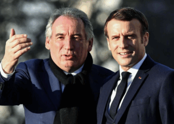 François Bayrou bientôt remercié ? Voici le proche d’Emmanuel Macron qui pourrait le remplacer à Matignon 17 François Bayrou bientôt remercié ? Voici le proche d’Emmanuel Macron qui pourrait le remplacer à Matignon François Bayrou bientôt remercié ? Voici le proche d’Emmanuel Macron qui pourrait le remplacer à Matignon