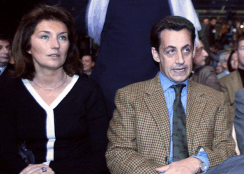Nicolas Sarkozy privé de sa Légion d’honneur : la réaction de son ex-femme Cécilia Attias prend tout le monde de court 15 Nicolas Sarkozy privé de sa Légion d’honneur : la réaction de son ex-femme Cécilia Attias prend tout le monde de court Nicolas Sarkozy privé de sa Légion d’honneur : la réaction de son ex-femme Cécilia Attias prend tout le monde de court