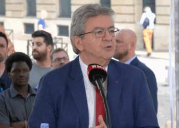 "Je ne vais plus nulle part": Jean-Luc Mélenchon cible les journalistes et rend hommage aux Grandes Gueules 3 "Je ne vais plus nulle part": Jean-Luc Mélenchon cible les journalistes et rend hommage aux Grandes Gueules « Je ne vais plus nulle part »: Jean-Luc Mélenchon cible les journalistes et rend hommage aux Grandes Gueules