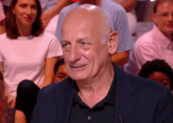 “Faut se calmer !” Jean-Michel Aphatie dézingue Sarah Knafo dans Quotidien 11 “Faut se calmer !” Jean-Michel Aphatie dézingue Sarah Knafo dans Quotidien “Faut se calmer !” Jean-Michel Aphatie dézingue Sarah Knafo dans Quotidien