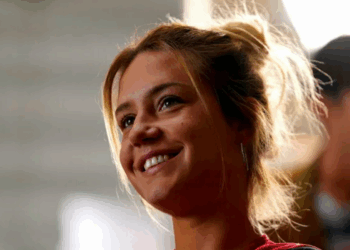 À 18 ans, Adèle Exarchopoulos a commis une erreur en s’en prenant à une personnalité bien connue, un membre de son clan l’a sermonnée