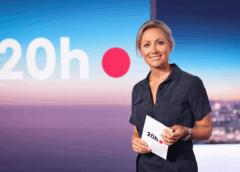 « C’est le moment où je perds un peu le contrôle » : Anne-Sophie Lapix surprise et émue aux larmes lors de son dernier JT sur France 2 (ZAPTV)