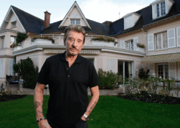 Vente de la maison de Johnny Hallyday à Marnes-La-Coquette : un proche du chanteur s&rsquo;exprime après la soirée d’adieux
