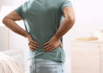 Sciatique et sténose spinale : comprendre deux affections méconnues mais invalidantes