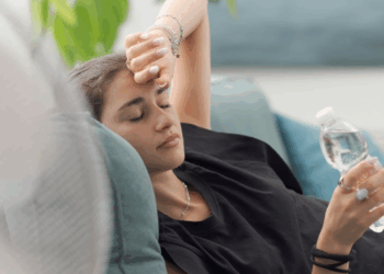 Canicule : un cardiologue alerte sur ces 3 boissons à éviter pour protéger votre cœur