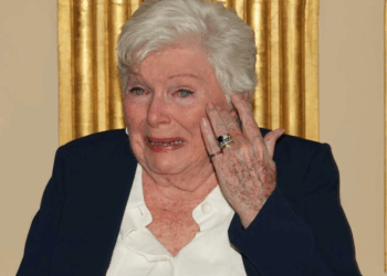 « J&rsquo;espère que ça sera le dernier ! », Line Renaud insultée par une personnalité française pour son anniversaire