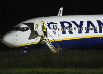 Aéroport de Palma : Des passagers sautent de l’aile d’un avion Ryanair à cause d&rsquo;une alerte incendie