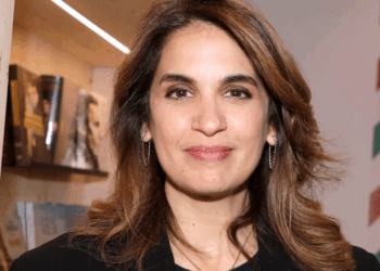 Sonia Mabrouk débarque sur le plateau de CNews avec sa petite Soraya, 11 mois, toute blondinette