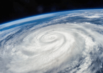 Météo : avec le changement climatique, la France menacée par un ouragan de grande ampleur ?