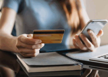 Carte bancaire bloquée ? Voici un guide pour chaque banque