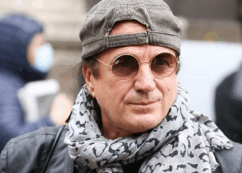 Francis Lalanne : “Je ne peux pas…”, à 66 ans le chanteur est malade et ruiné