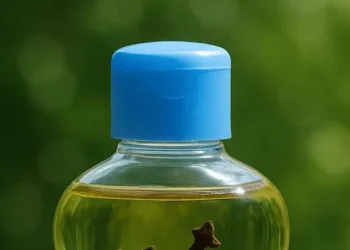 Cette astuce avec l'huile pour bébé que personne ne connaît : 11 bienfaits surprenants révélés 14 Cette astuce avec l'huile pour bébé que personne ne connaît : 11 bienfaits surprenants révélés 03675f3b 85b1 4595 accb 31ae7b551c23