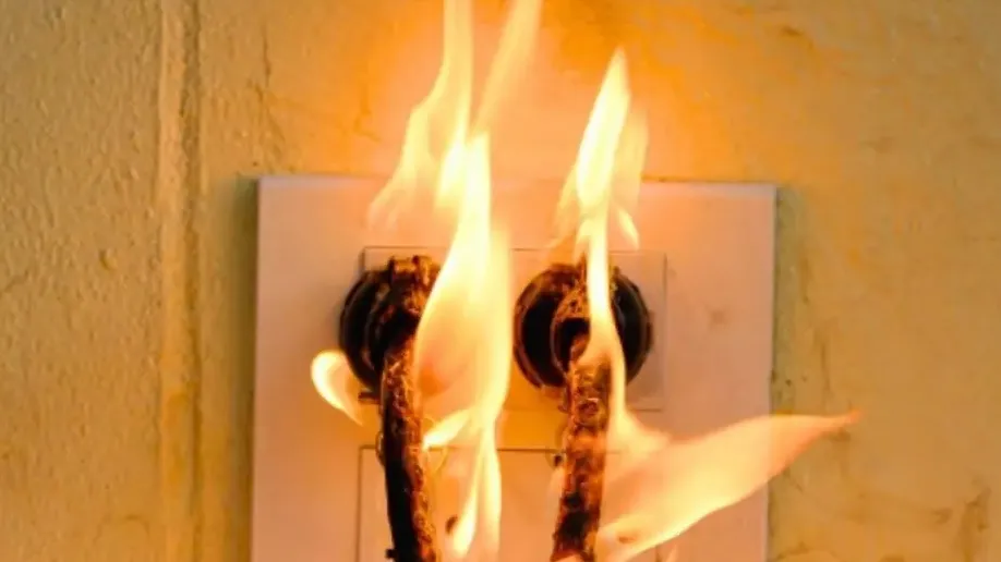 Ces 5 appareils à débrancher pour économiser 100€ par an (et éviter les incendies) 7 Ces 5 appareils à débrancher pour économiser 100€ par an (et éviter les incendies) 32b9efe5 8f8b 49b1 99b0 55f2843c1f97 habitudes matinales