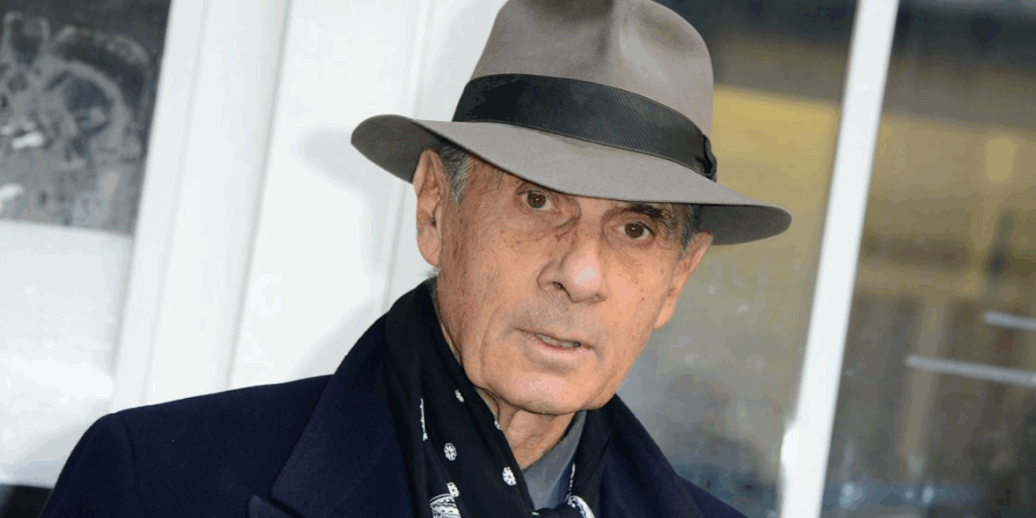 Guy Marchand est décédé sans rien léguer à ses enfants… il a laissé un compte bancaire à découvert et deux enfants éplorés