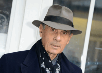 Guy Marchand est décédé sans rien léguer à ses enfants… il a laissé un compte bancaire à découvert et deux enfants éplorés