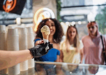 Elle emmène sa fille manger une glace et se retrouve avec une facture de 1 370 €