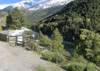 Pyrénées-Orientales : Le gérant d’un parc de loisirs en garde à vue après avoir refusé 150 jeunes vacanciers