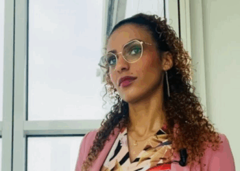 “Mon copain s’est pris 7 coups…” : Isabelle Pibouleau témoigne après l&rsquo;incident du tramway dont a été victime son compagnon