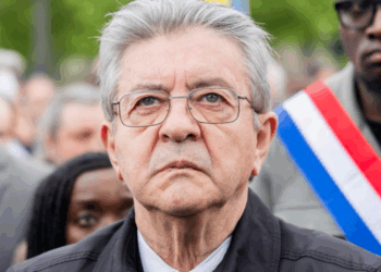 «Nous vous mettrons en prison» : Jean-Luc Mélenchon menace les préfets