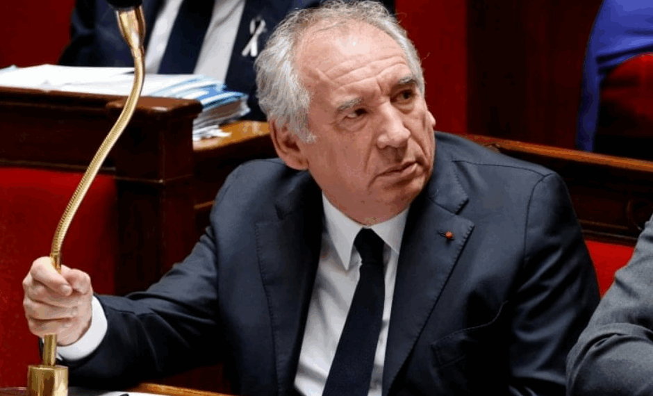 François Bayrou invite à la rigueur budgétaire, pourtant sa dernière décision intrigue… 8 François Bayrou invite à la rigueur budgétaire, pourtant sa dernière décision intrigue… François Bayrou invite à la rigueur budgétaire, pourtant sa dernière décision intrigue…