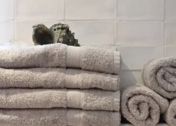 Ce détail sur vos serviettes de bain que vous utilisez chaque jour sans le savoir 3 Ce détail sur vos serviettes de bain que vous utilisez chaque jour sans le savoir a0f3c175 2b4f 480b 9018 794e57076e92