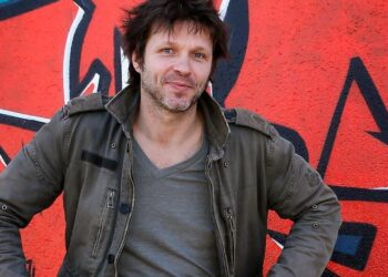 b4d90d10 490e 4530 923a ef2145999d0b