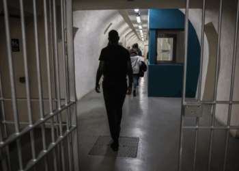 Paris : Un détenu carbonisé dans sa cellule à la prison de la Santé