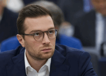 « Le miracle n’a pas eu lieu », assure Jordan Bardella, précisant la chute du gouvernement Bayrou