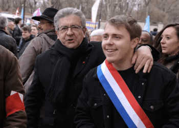 « Je n&rsquo;ai rien fait et je me suis pris trois policiers »: Louis Boyard dénonce une désinformation autour de ses comptes de campagne