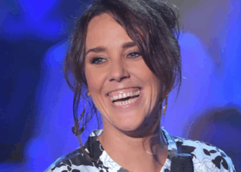 Zaz mariée depuis 6 ans à un sportif de haut niveau : grâce à lui, elle vit ce qu&rsquo;elle n&rsquo;avait jamais connu