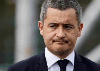 Gérald Darmanin balance sur son père Gérard, en prison « dans une cellule avec 6 personnes » : « Voir mon père au parloir… »