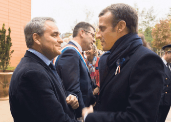 « Le responsable de cette situation c’est lui » : Xavier Bertrand réclame des explications à Emmanuel Macron