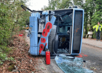 Un bus se renverse avec des collégiens et lycéens à bord, plusieurs blessés